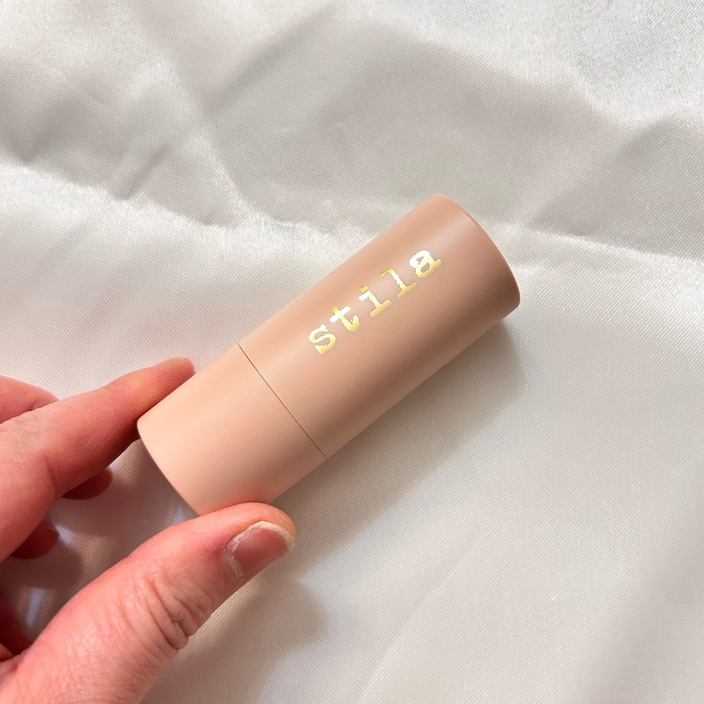 Stila All About the Blur Instant Blurring Stick - Picture 4 of 11
